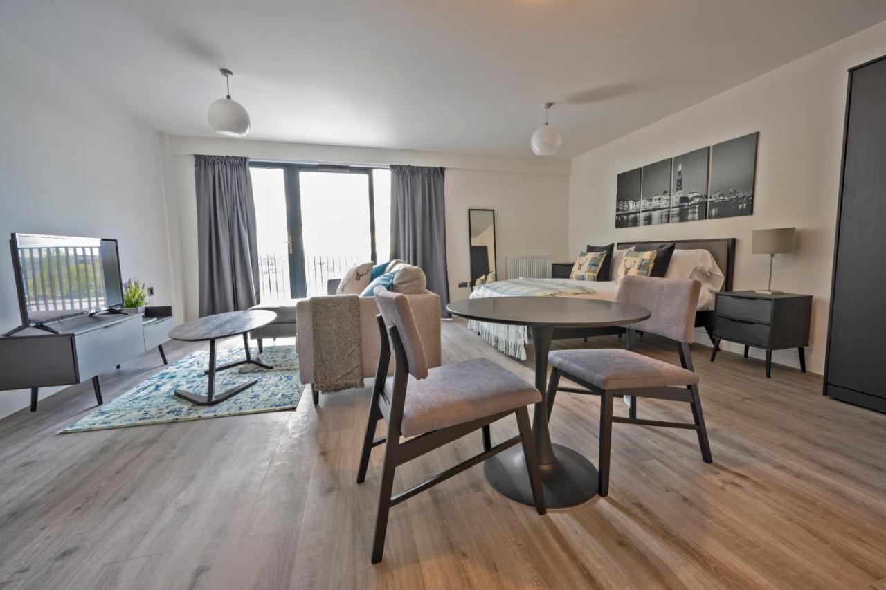 Seven Living Ashford - Modern And Spacious Apartments Exterior foto
