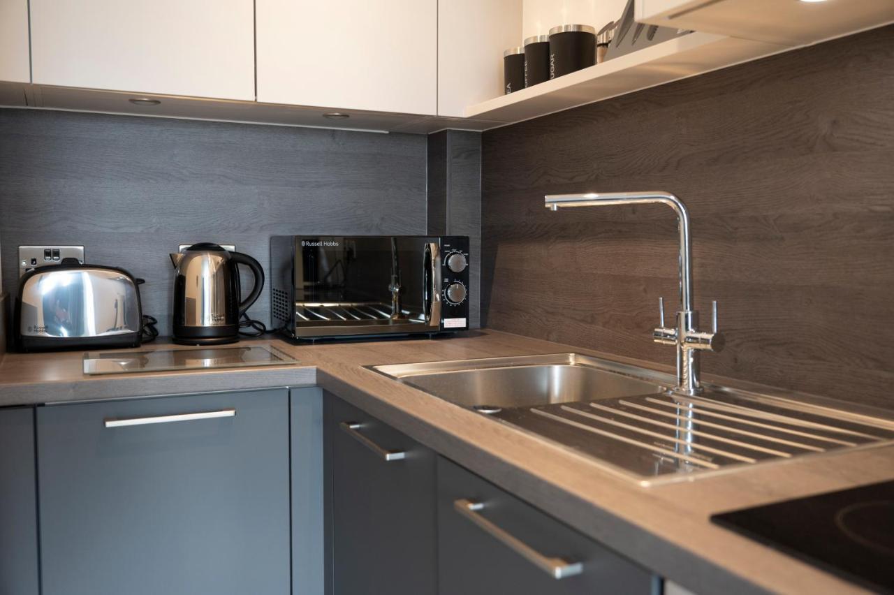 Seven Living Ashford - Modern And Spacious Apartments Exterior foto